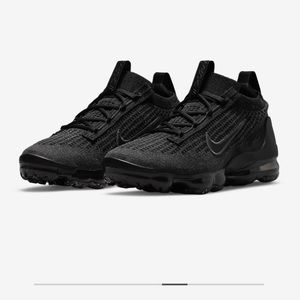Nike vapor max 2021 fk black size 3.5 Y